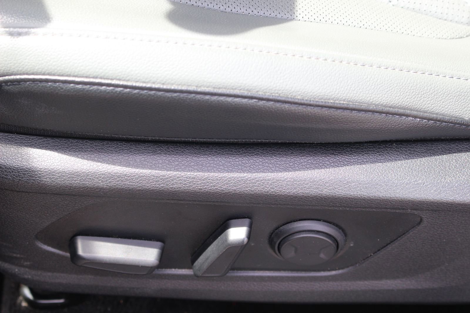 Certified 2023 Kia Sportage X-Line w/ X-Line Premium Package AWD/4WD image 18