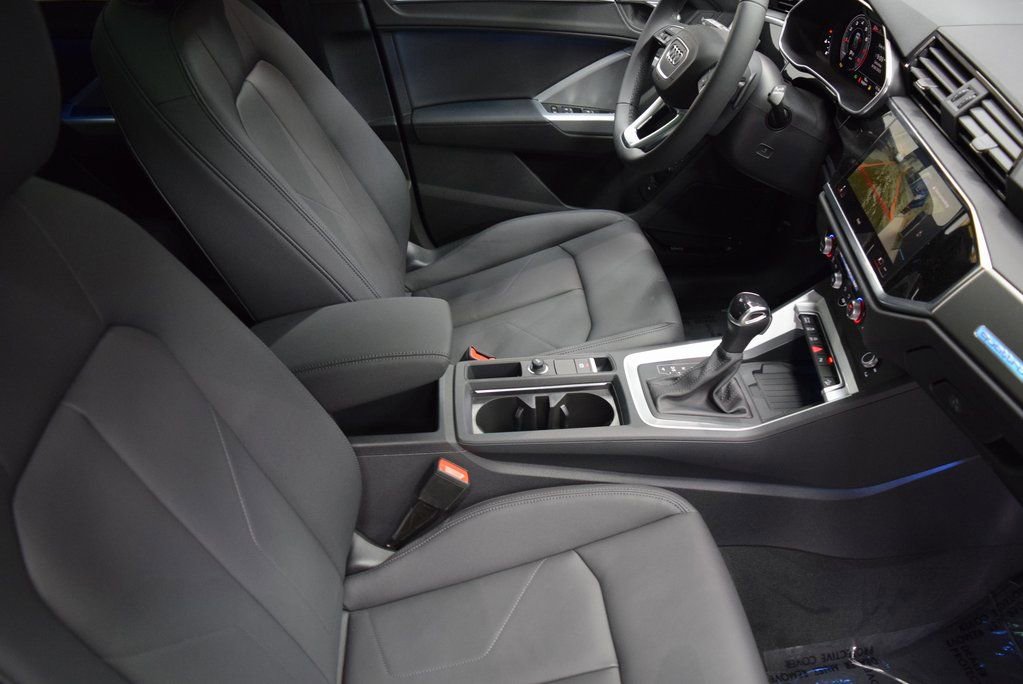 New 2025 Audi Q3 2.0T Premium Plus image 7