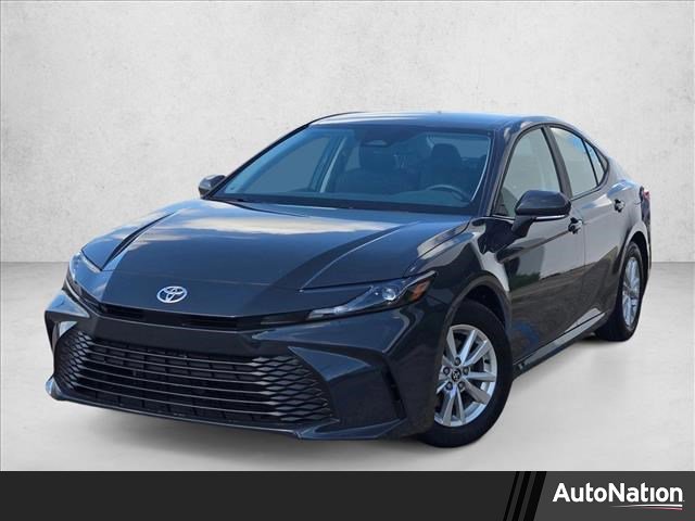 Used 2025 Toyota Camry LE FWD image 1