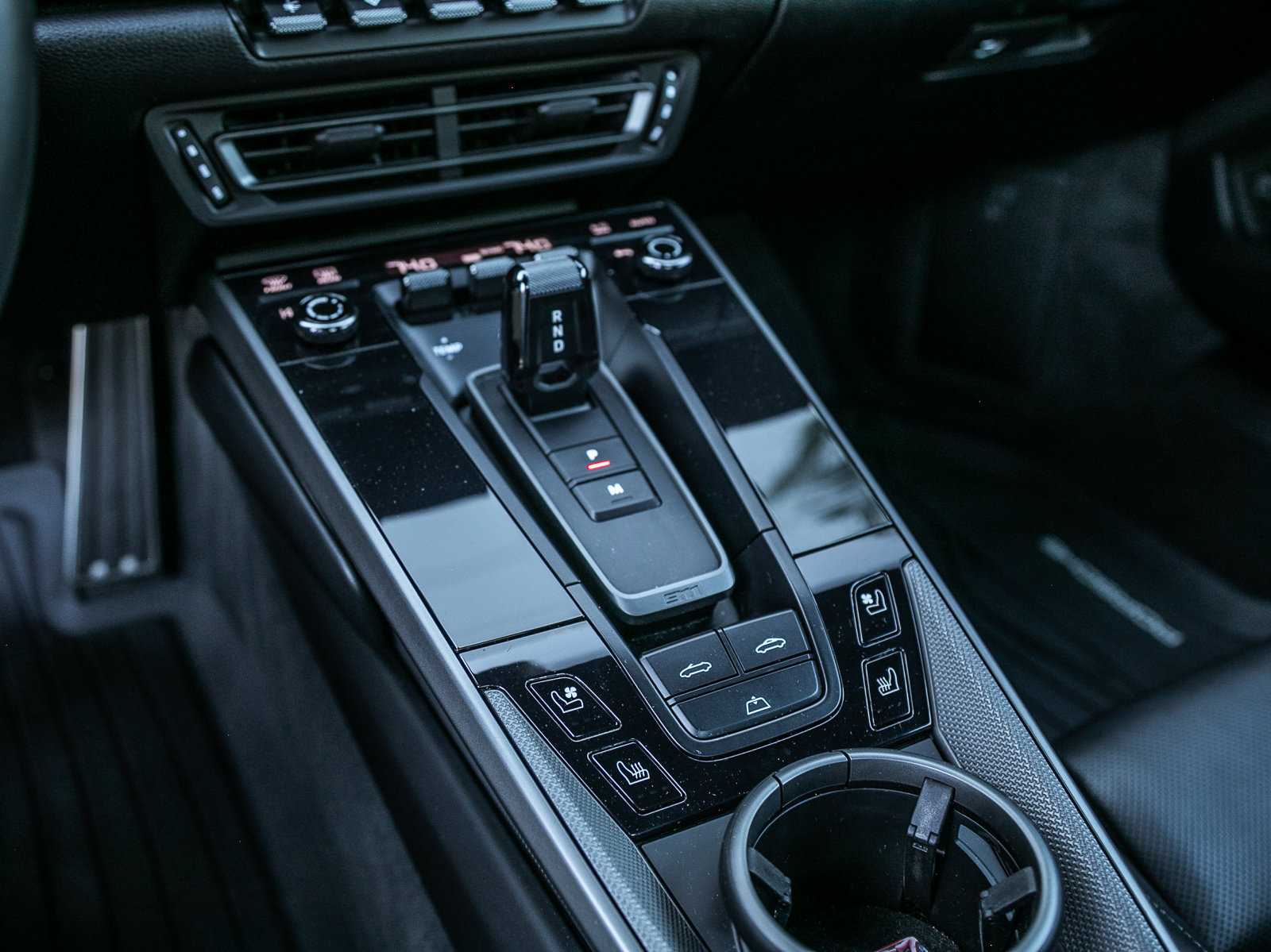 Certified 2022 Porsche 911 Carrera RWD image 17