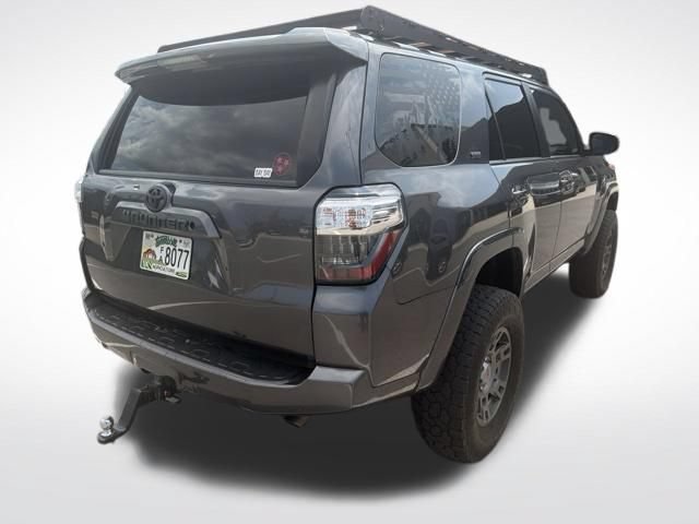 Used 2019 Toyota 4Runner SR5 AWD/4WD image 10