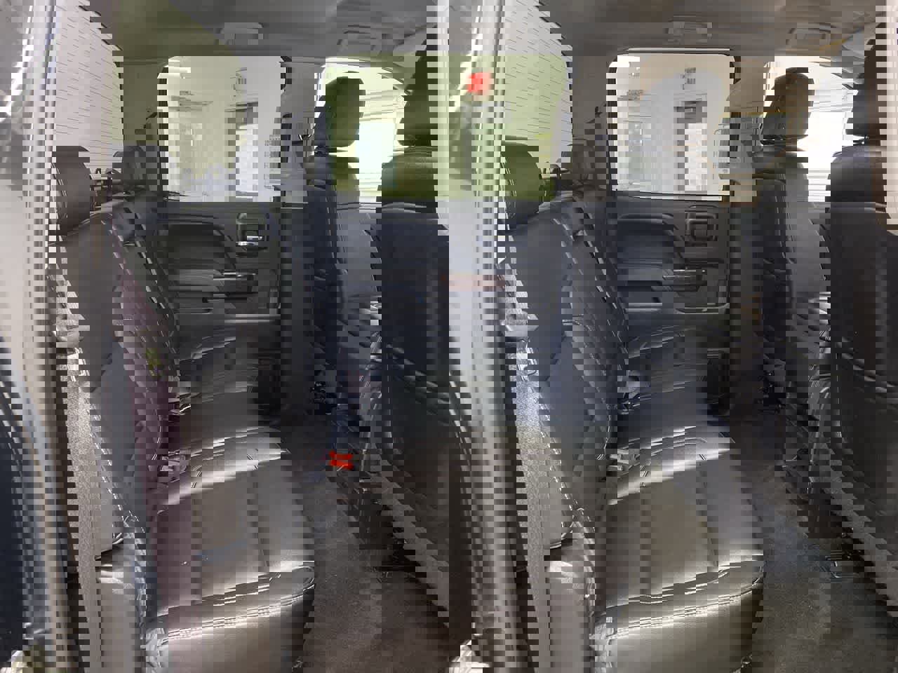 Used 2015 GMC Sierra 1500 SLT w/ SLT Crew Cab Value Package image 18