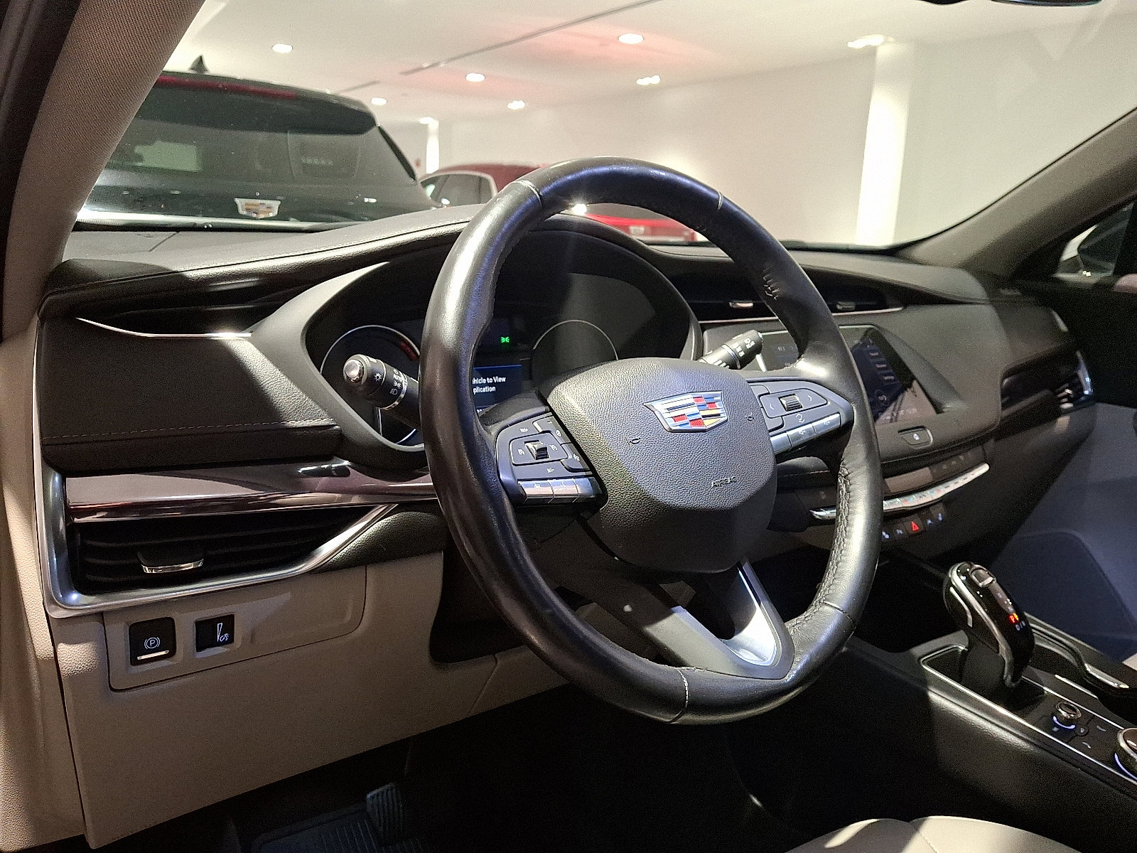 Used 2021 Cadillac XT4 Luxury w/ Cold Weather Package image 13