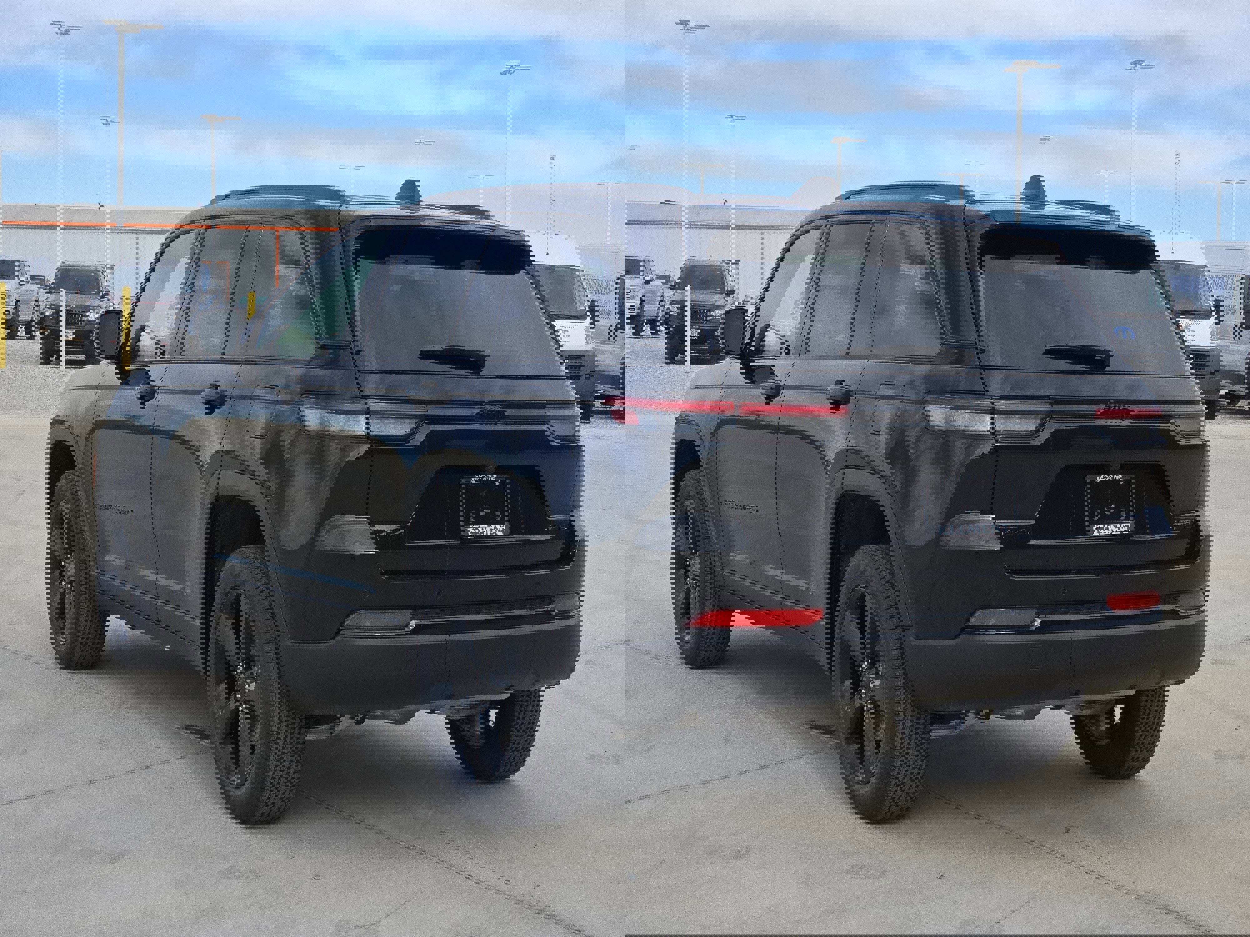 New 2025 Jeep Grand Cherokee Limited w/ Black Appearance Package image 4