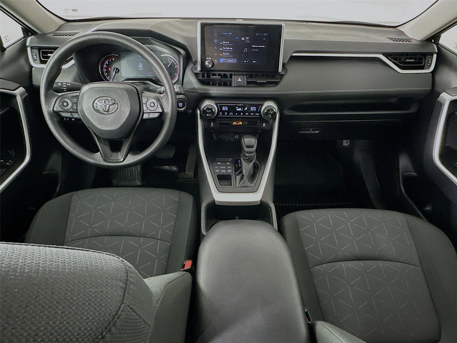 Certified 2025 Toyota RAV4 XLE AWD/4WD image 29