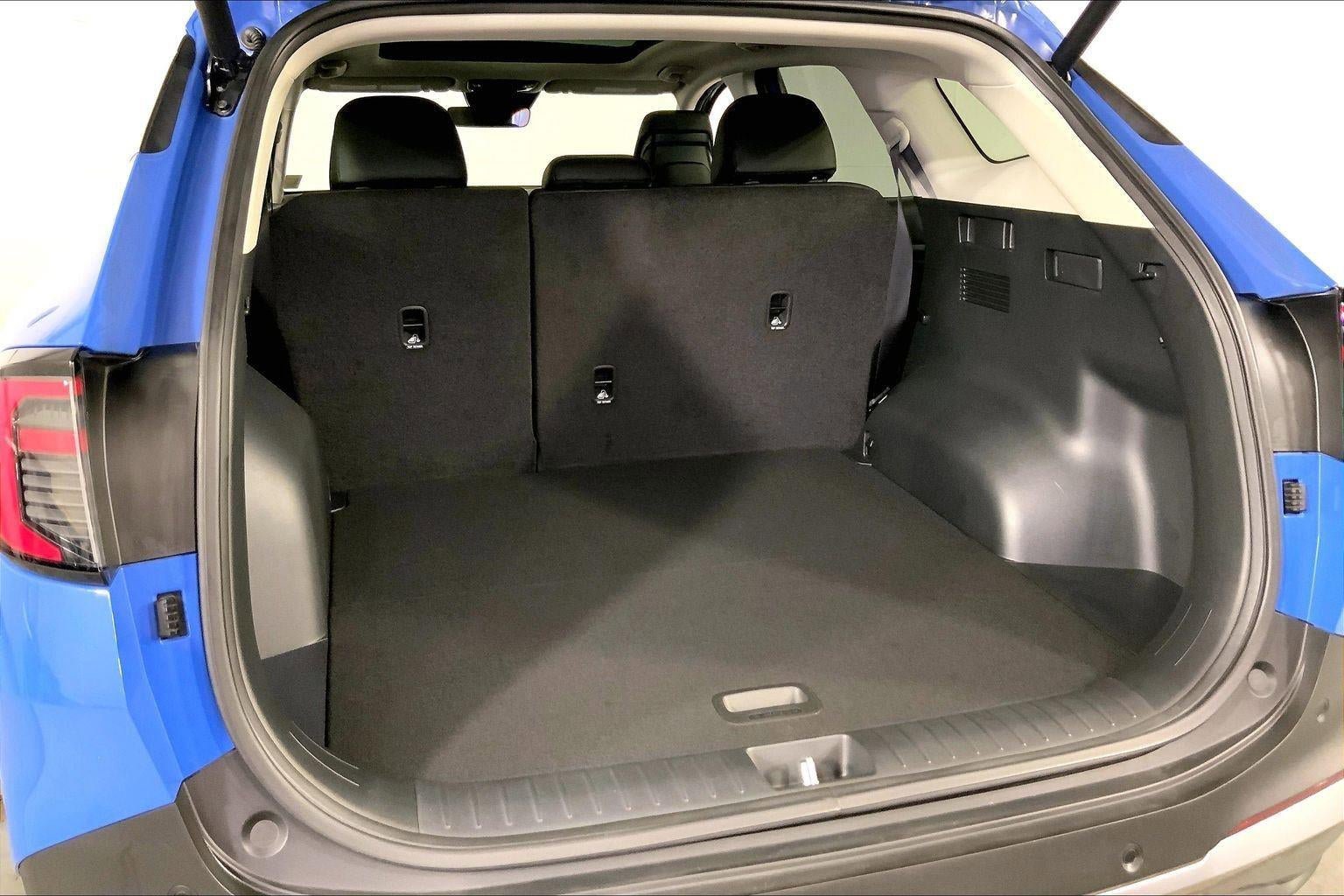 Certified 2026 Kia Sportage EX w/ EX Panorama Roof Package image 4