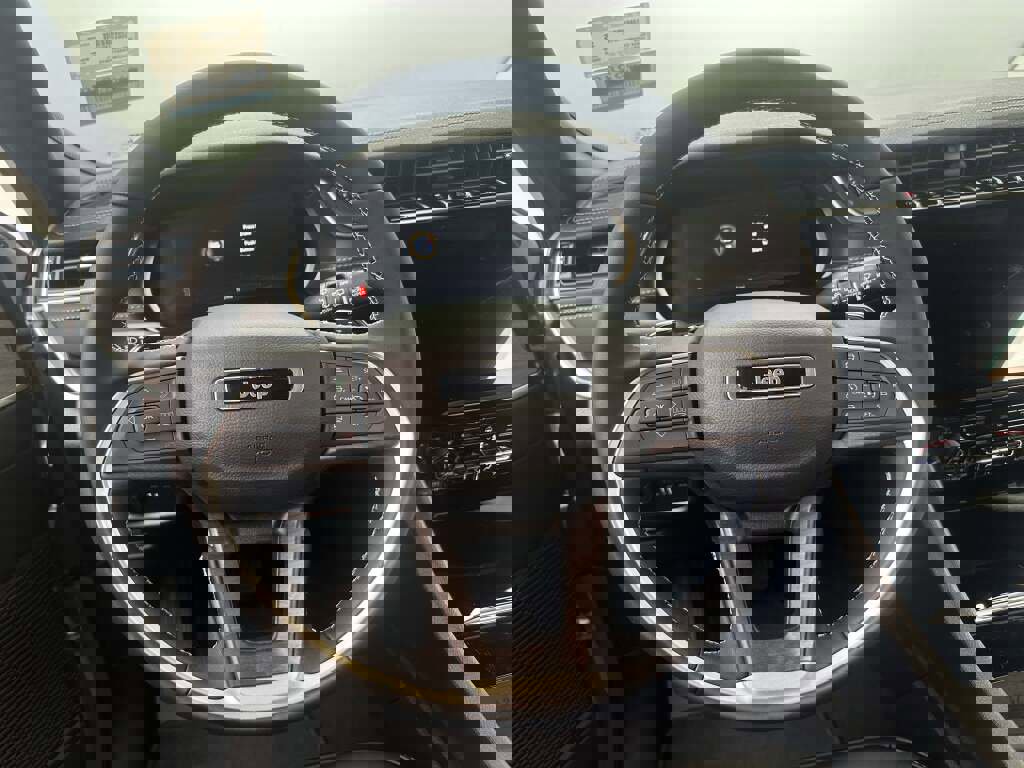 New 2025 Jeep Grand Cherokee L Limited w/ Black Appearance Package image 23