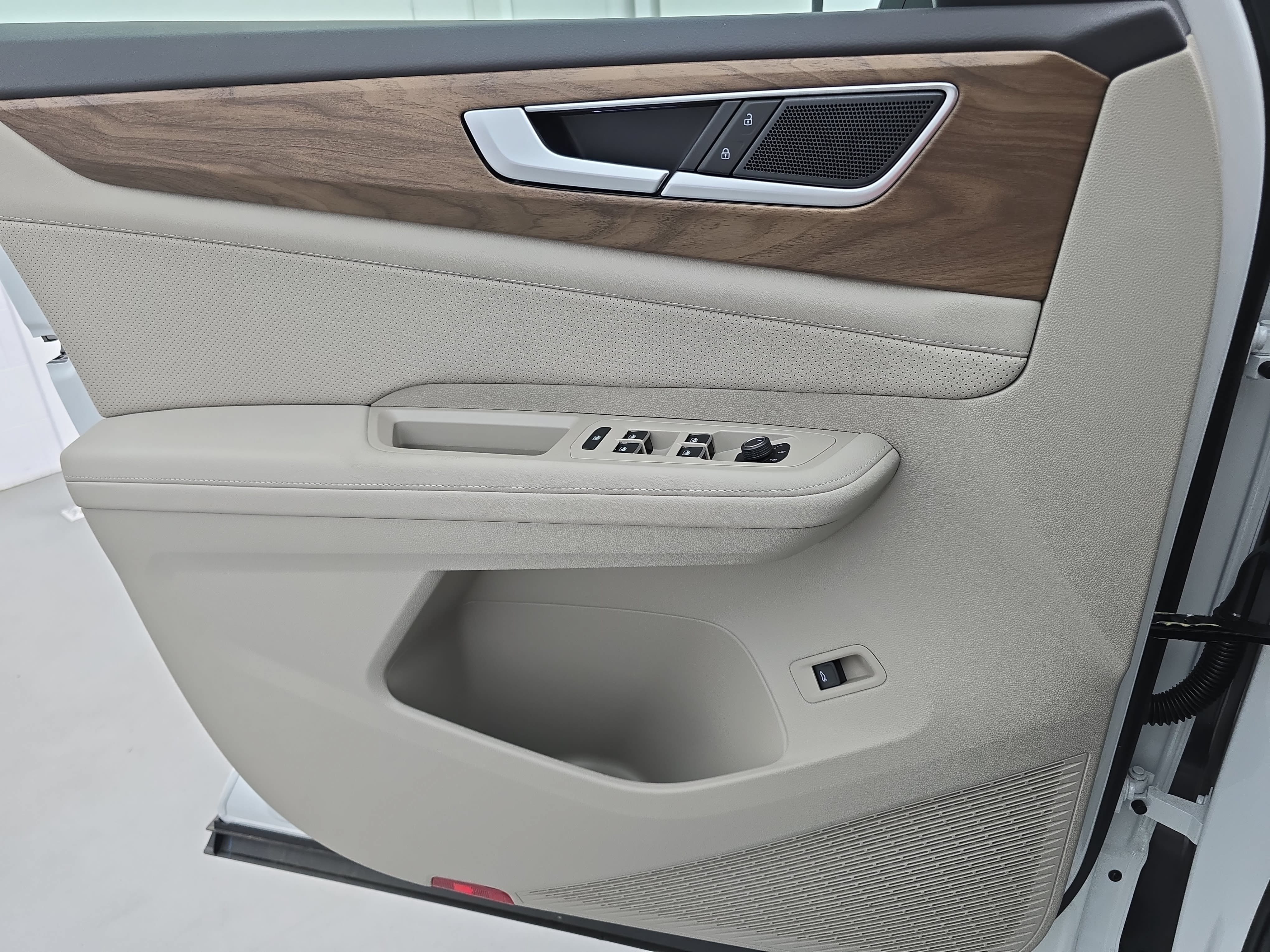 New 2026 Volkswagen Atlas SE AWD/4WD image 28