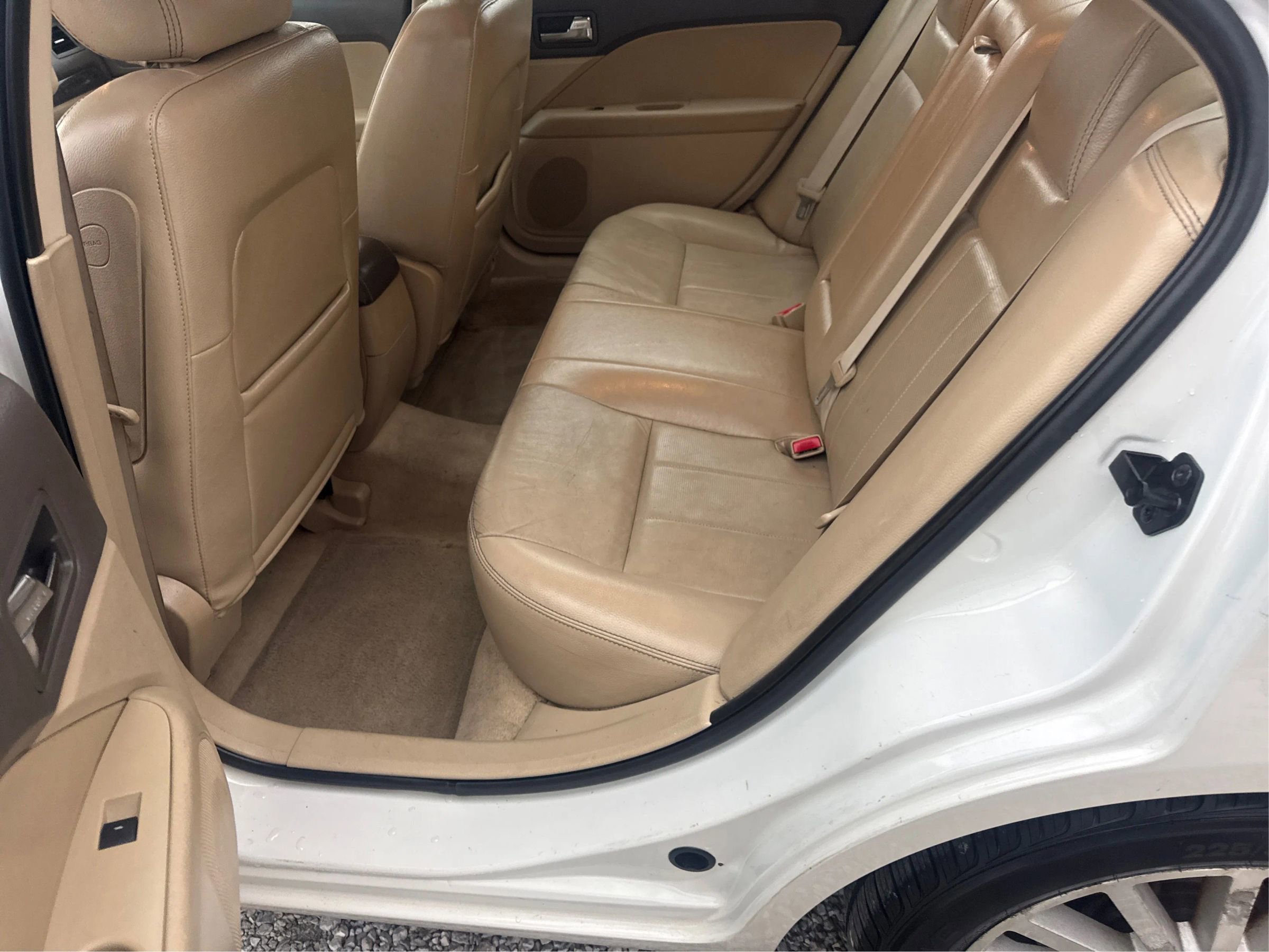 Used 2008 Mercury Milan Premier image 11