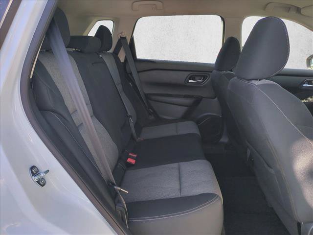 Used 2026 Nissan Rogue SV FWD image 19