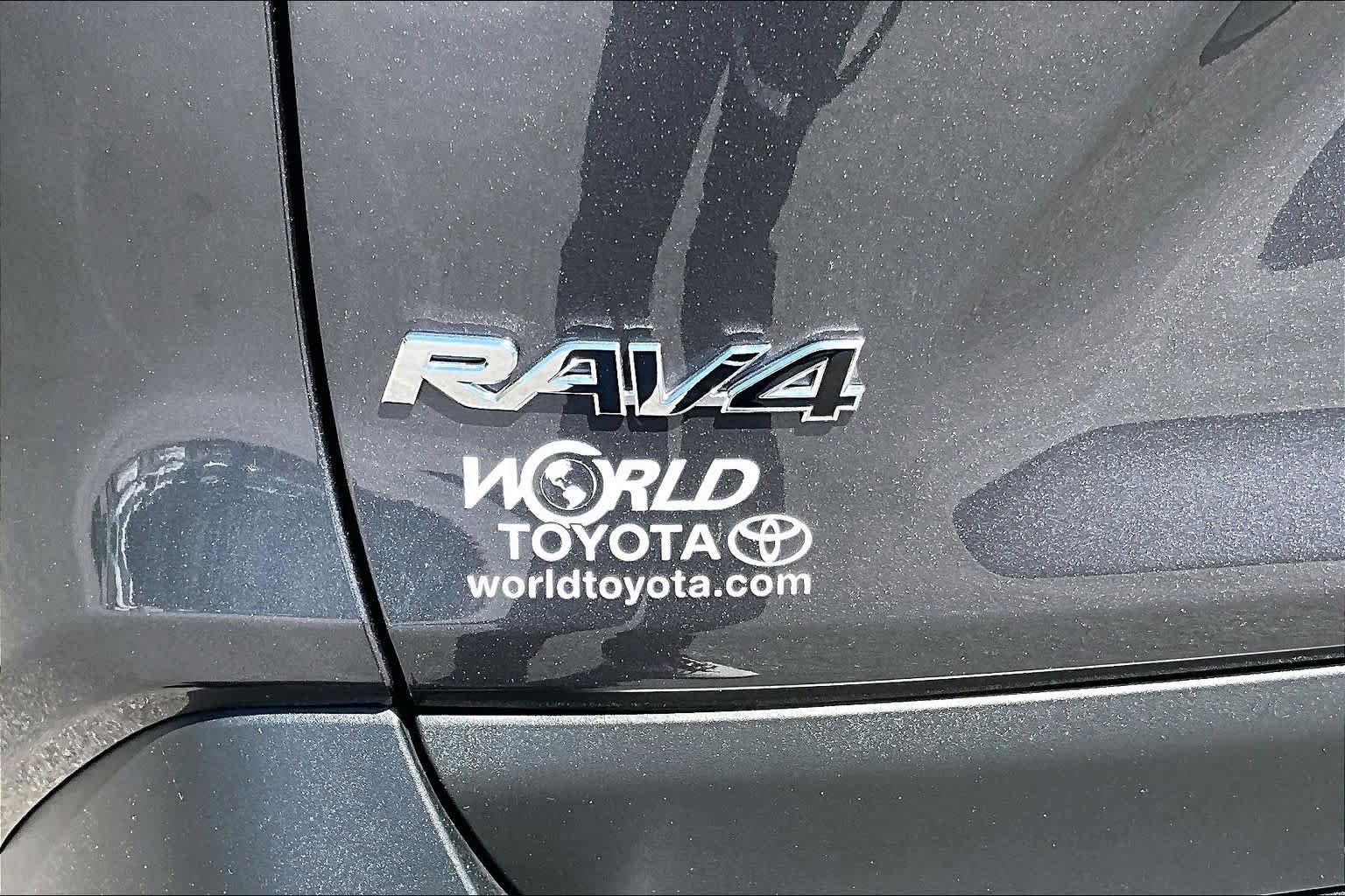 Certified 2025 Toyota RAV4 XLE w/ Convenience Package FWD image 31