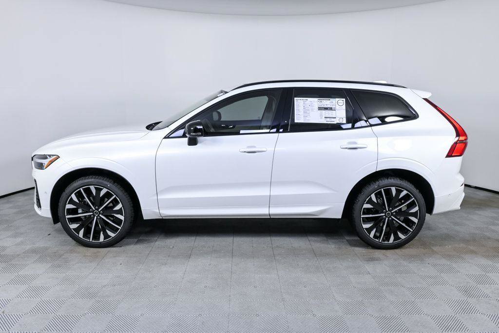 Used 2026 Volvo XC60 B5 Ultra w/ Protection Package Premier AWD/4WD image 2