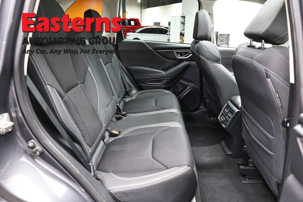 Used 2022 Subaru Forester Premium AWD/4WD image 25