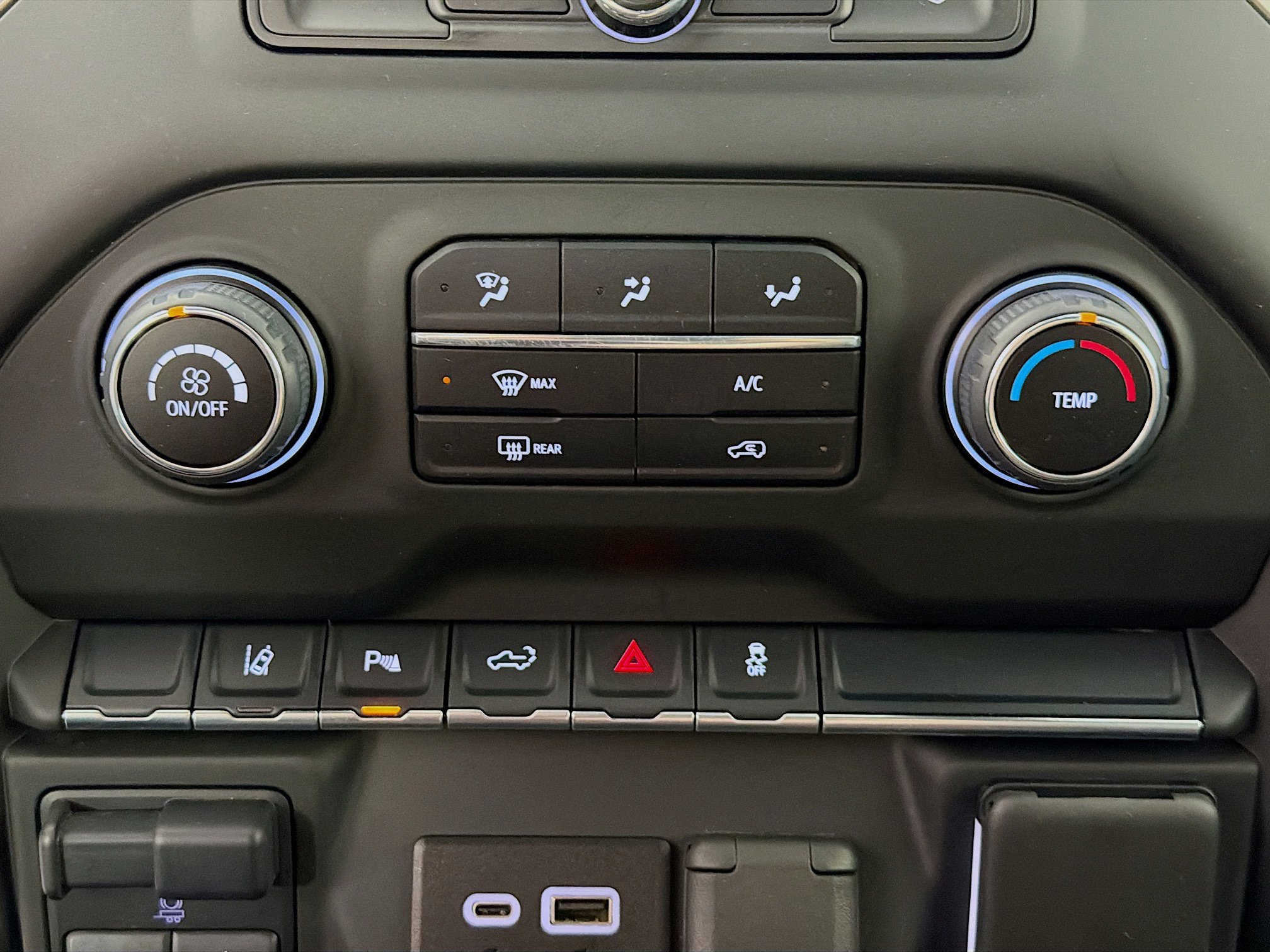 Used 2025 Chevrolet Silverado 3500 W/T image 17