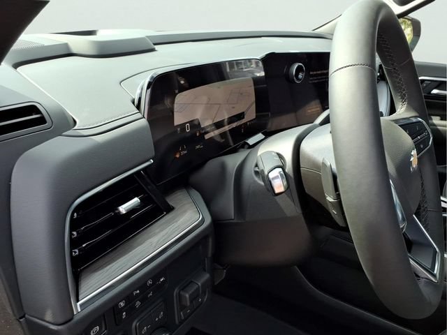 New 2026 Chevrolet Suburban LT w/ Comfort Package AWD/4WD image 20