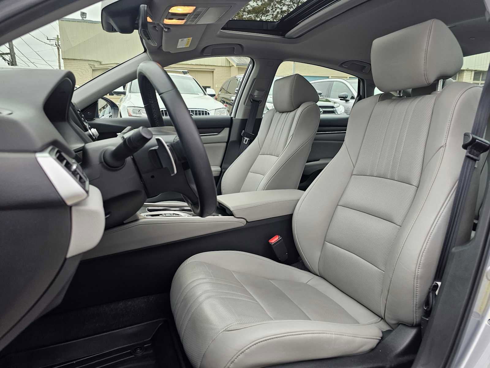Used 2020 Honda Accord EX-L image 21