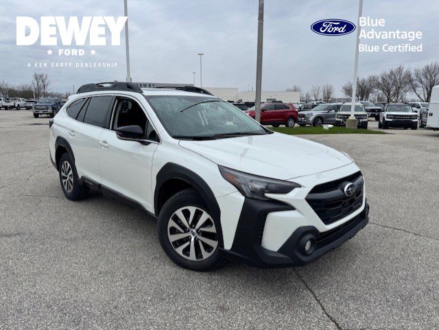 Used 2025 Subaru Outback Premium image 1