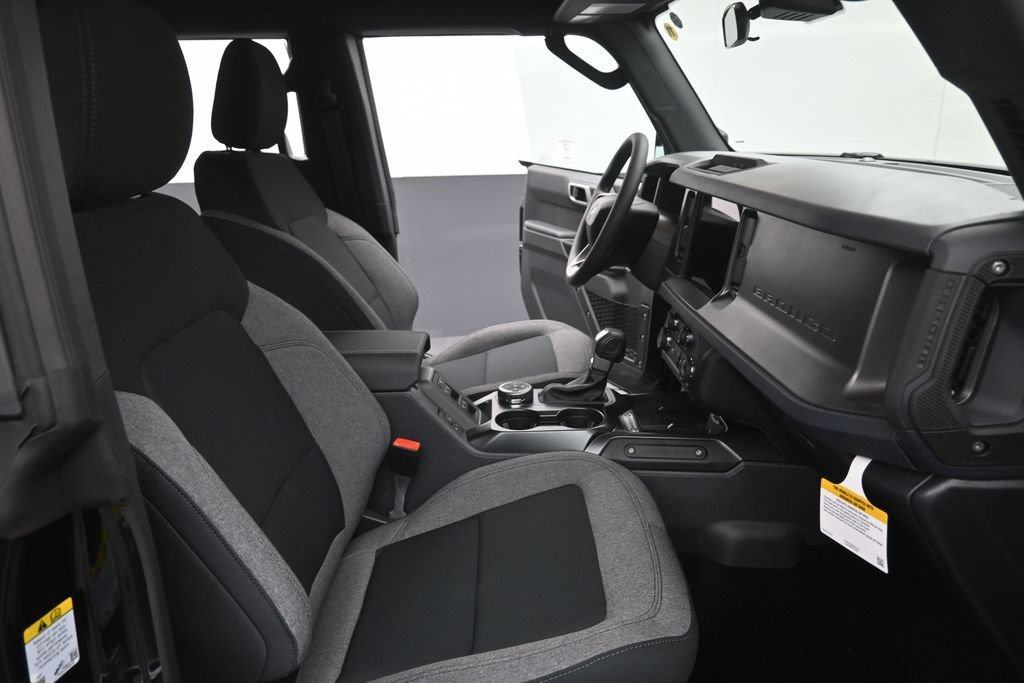 New 2026 Ford Bronco 4-Door AWD/4WD image 24