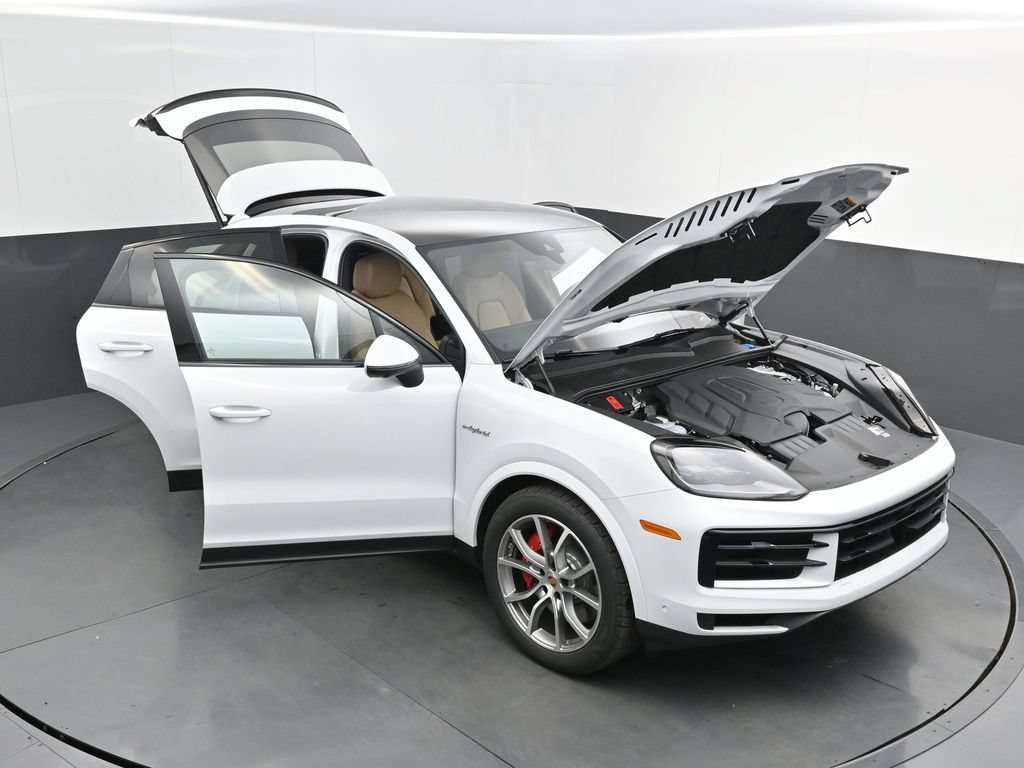 New 2026 Porsche Cayenne S AWD/4WD image 44