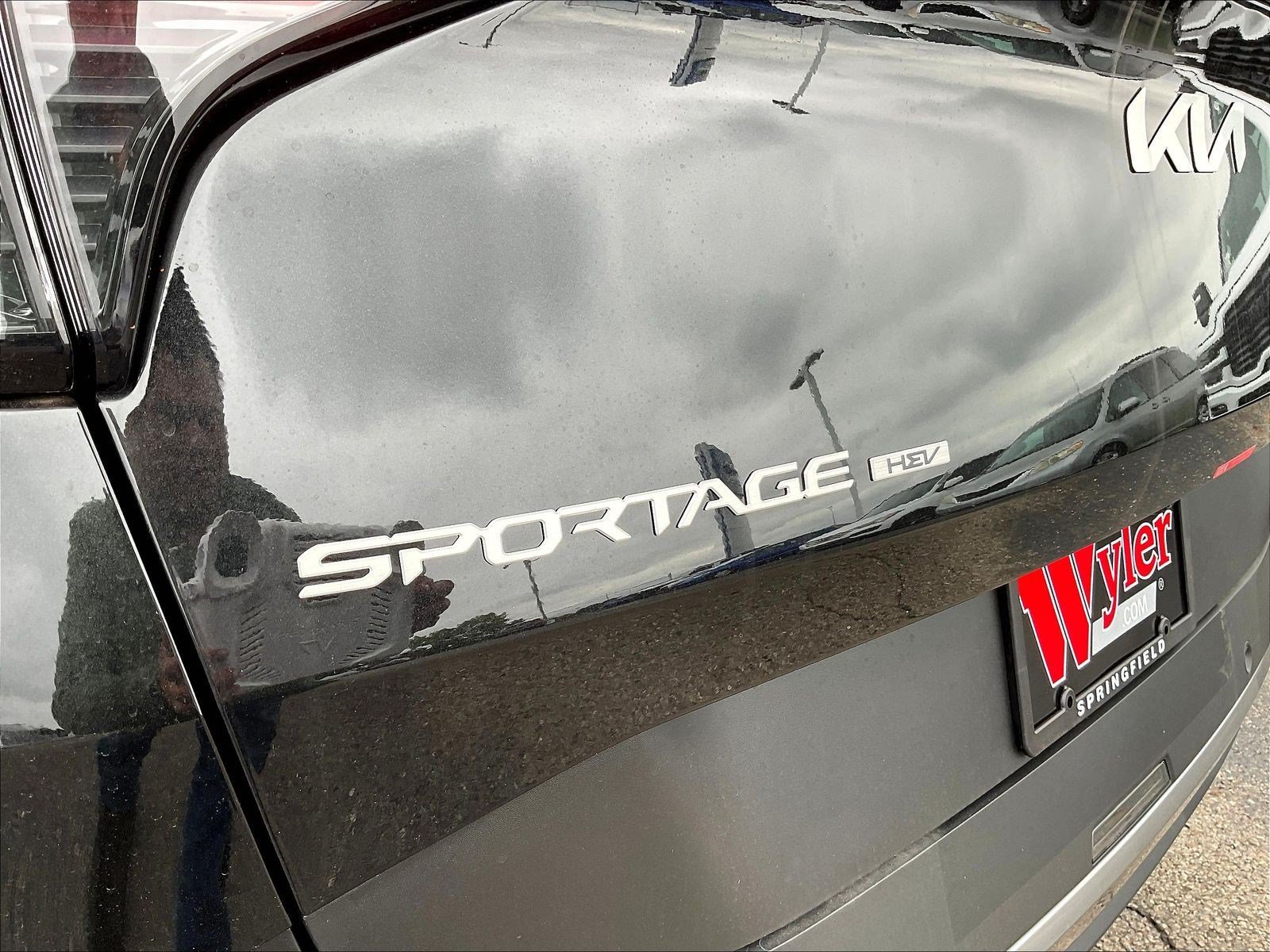 New 2027 Kia Sportage LX FWD image 14