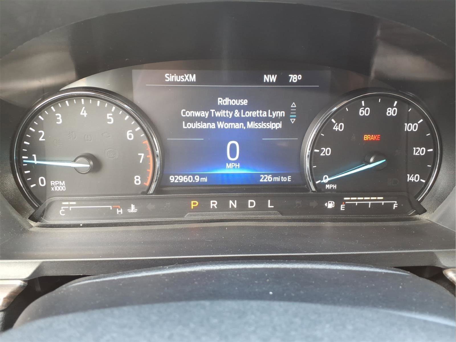 Used 2023 Ford Explorer Limited w/ Equipment Group 301A AWD/4WD image 17