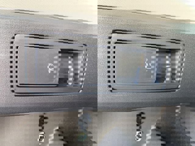 New 2025 Volkswagen Tiguan SE image 64