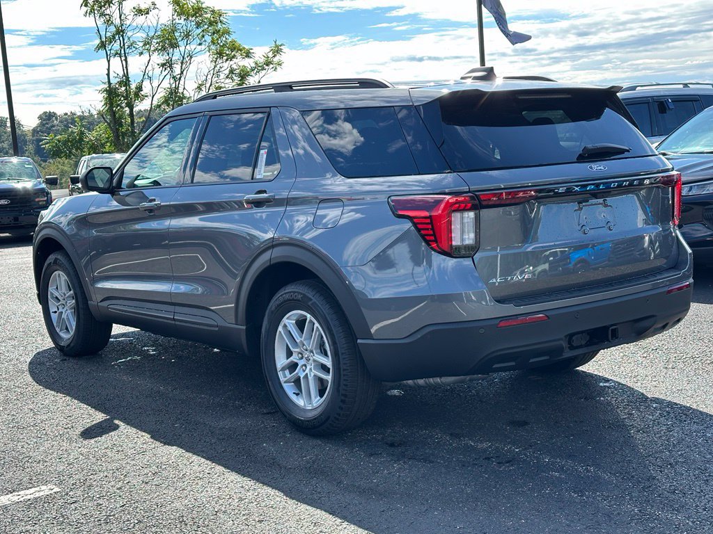 New 2027 Ford Explorer Active AWD/4WD image 31