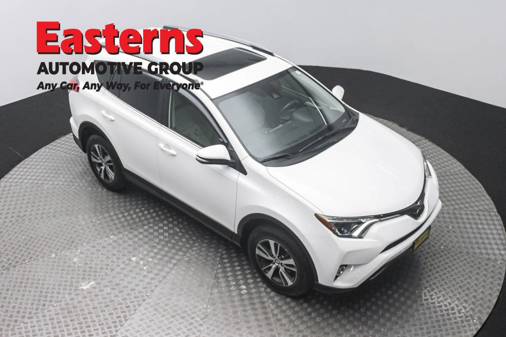 Used 2018 Toyota RAV4 XLE AWD/4WD image 3