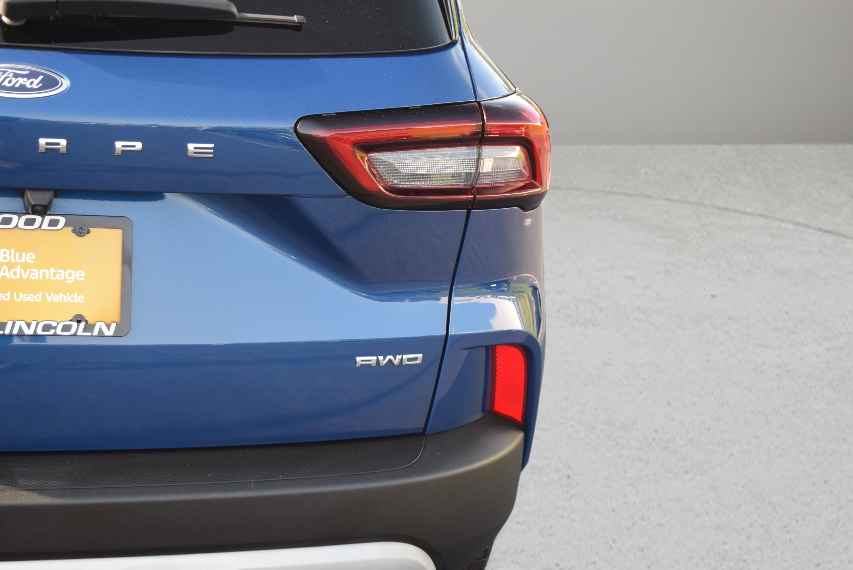 Certified 2023 Ford Escape Active AWD/4WD image 6