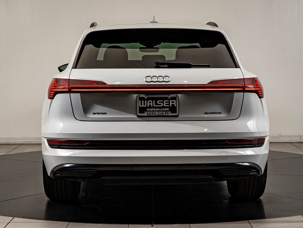 Used 2021 Audi e-tron Premium w/ Convenience Plus Package image 7