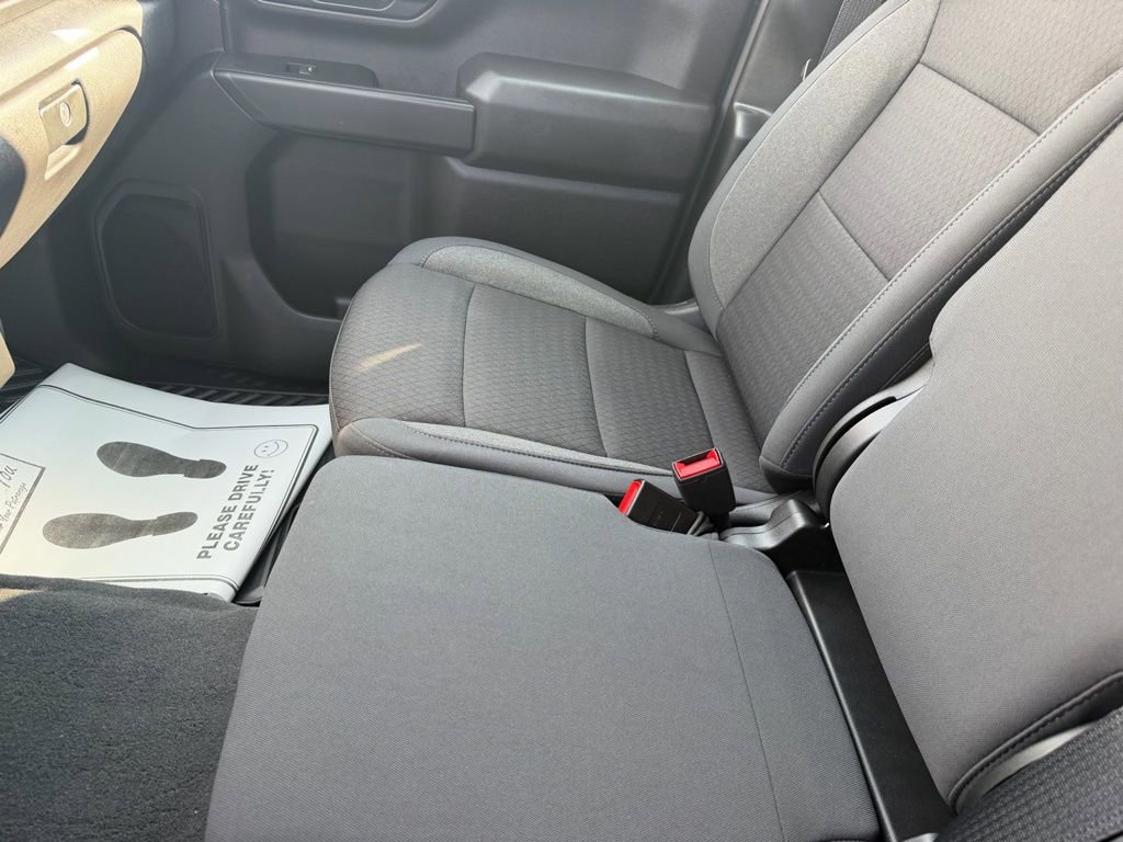 Used 2025 Chevrolet Silverado 2500 Custom w/ Custom Value Package image 9