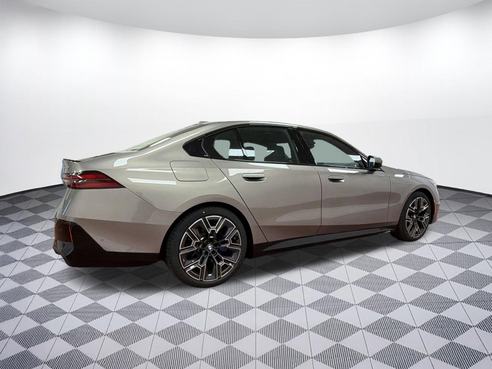 New 2026 BMW 530i xDrive w/ M Sport Package AWD/4WD image 8