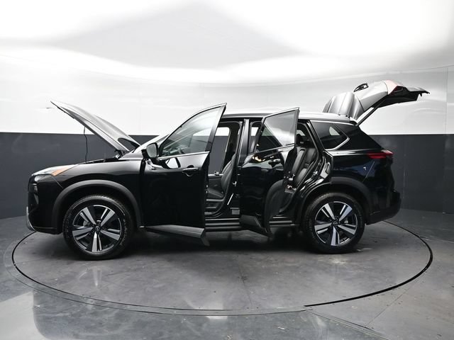 Used 2026 Nissan Rogue SL AWD/4WD image 33