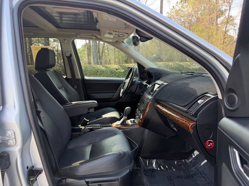 Used 2008 Land Rover LR2 SE image 22