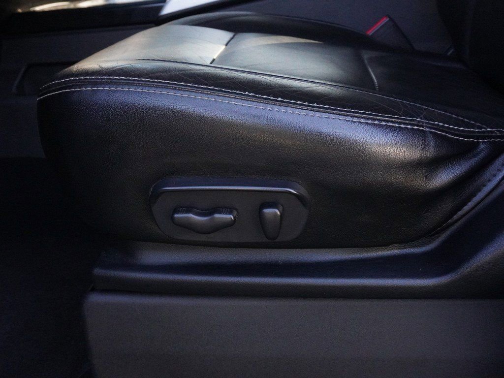 Used 2014 Nissan Titan PRO-4X w/ Pro-4x Luxury Package image 25