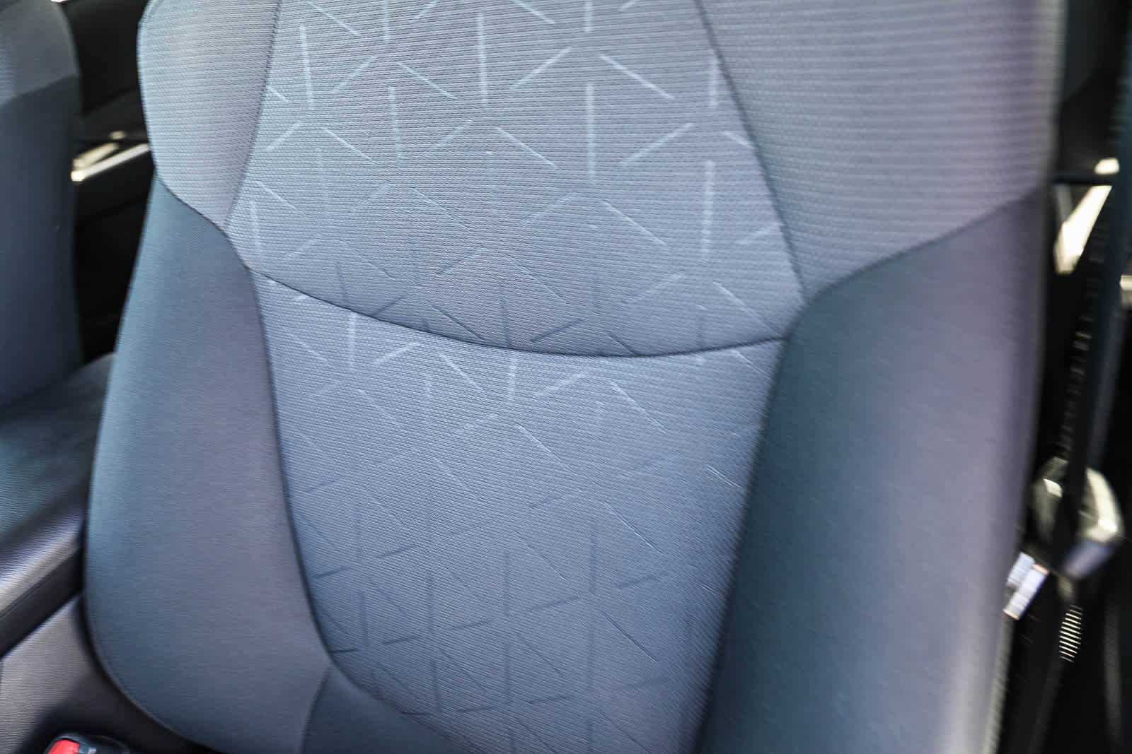 Certified 2020 Toyota RAV4 XLE w/ Carpet Mat Package image 25