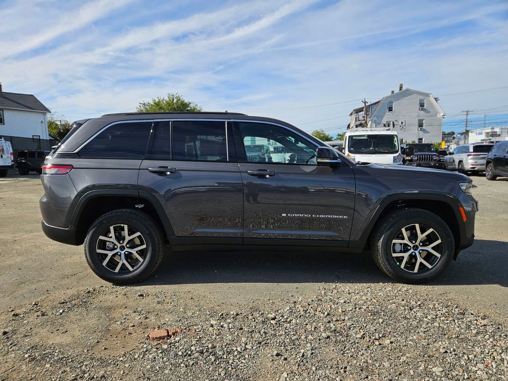 New 2025 Jeep Grand Cherokee Limited image 6