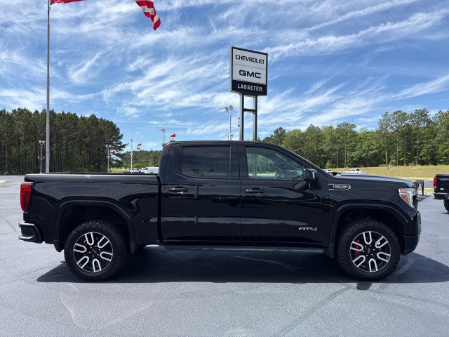 Used 2022 GMC Sierra 1500 AT4 w/ AT4 Premium Package AWD/4WD image 2