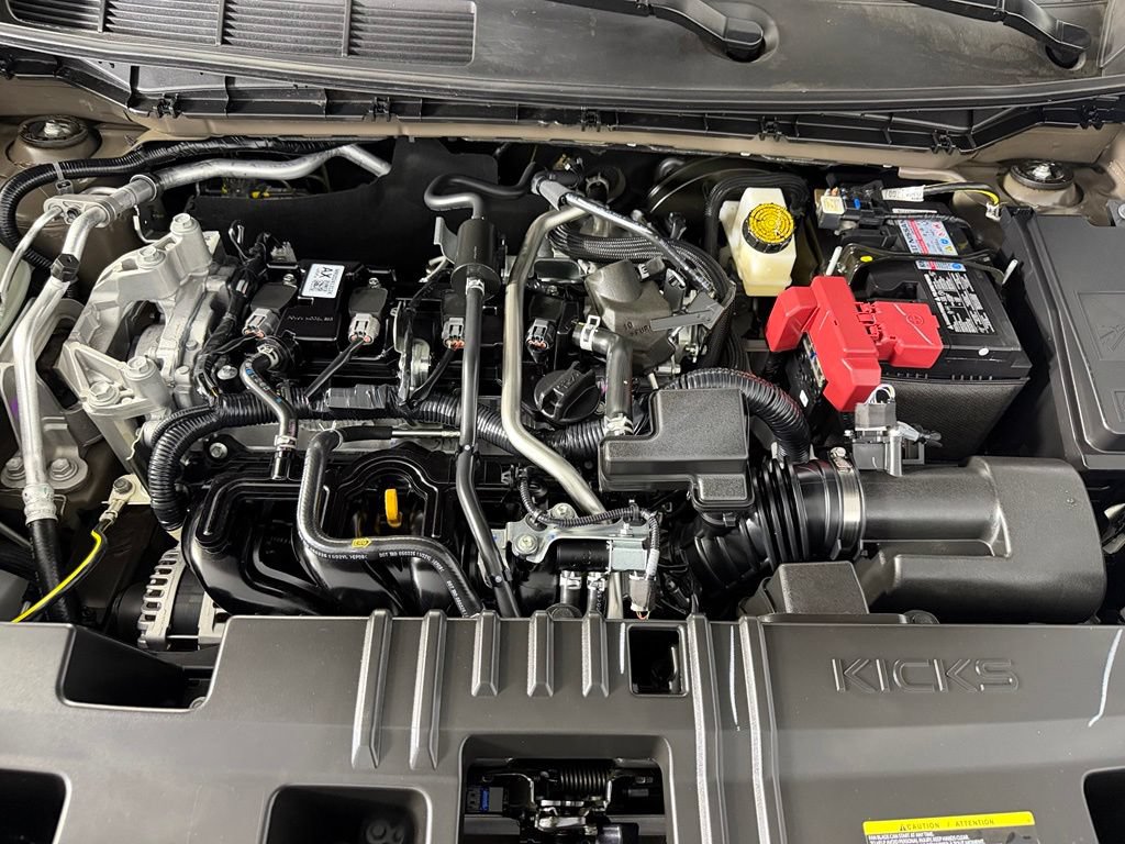 Used 2026 Nissan Kicks SR w/ Cold Weather Package FWD image 31