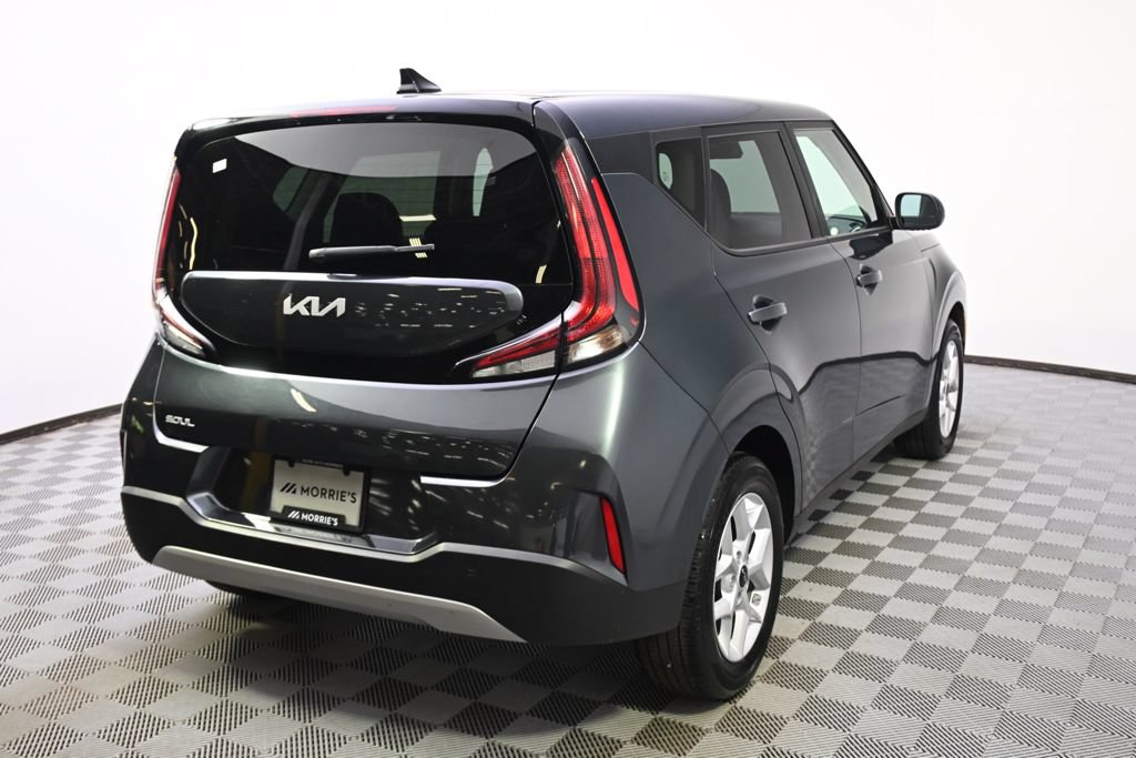 Used 2025 Kia Soul LX w/ LX Technology Package FWD image 6