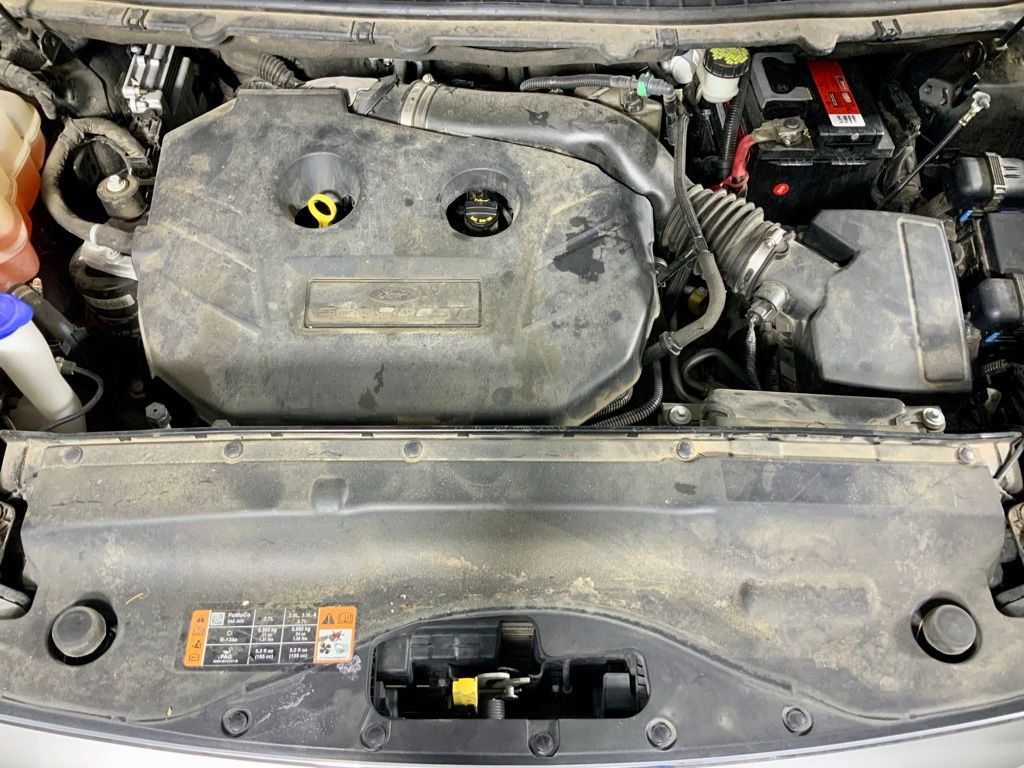 Used 2015 Ford Edge SEL w/ Equipment Group 201A image 9