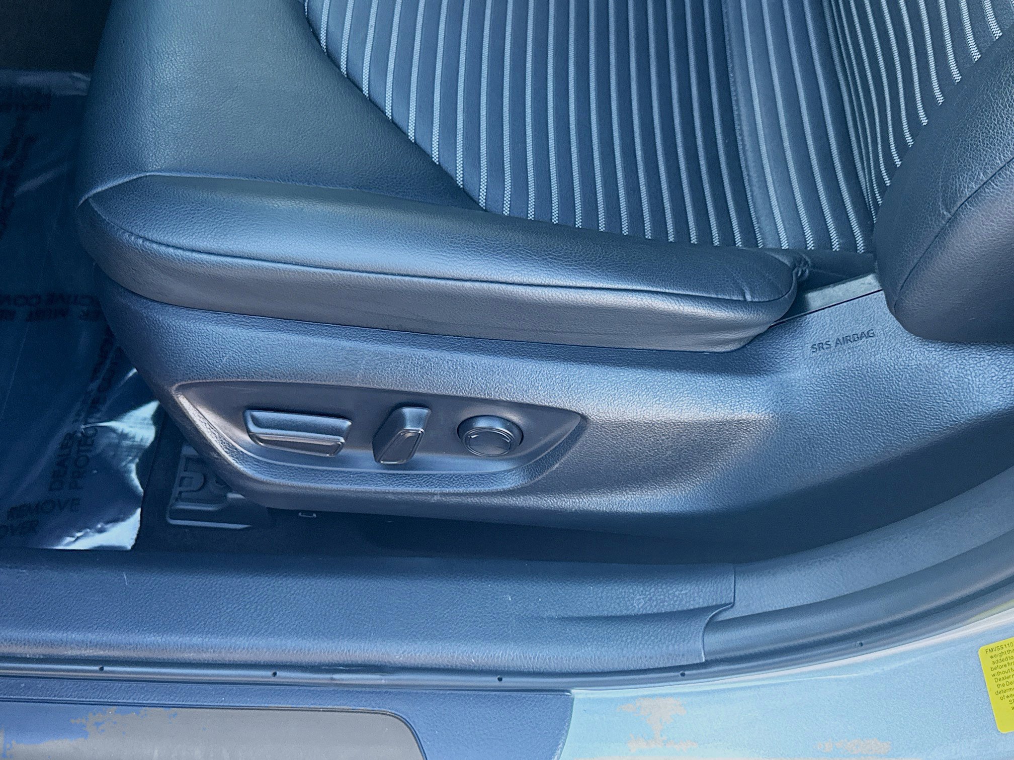 Used 2024 Toyota Camry SE w/ Convenience Package image 17