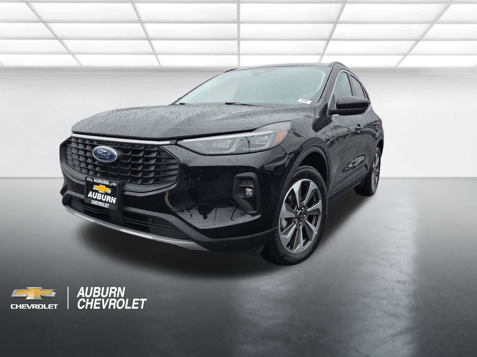 Used 2025 Ford Escape Platinum image 6