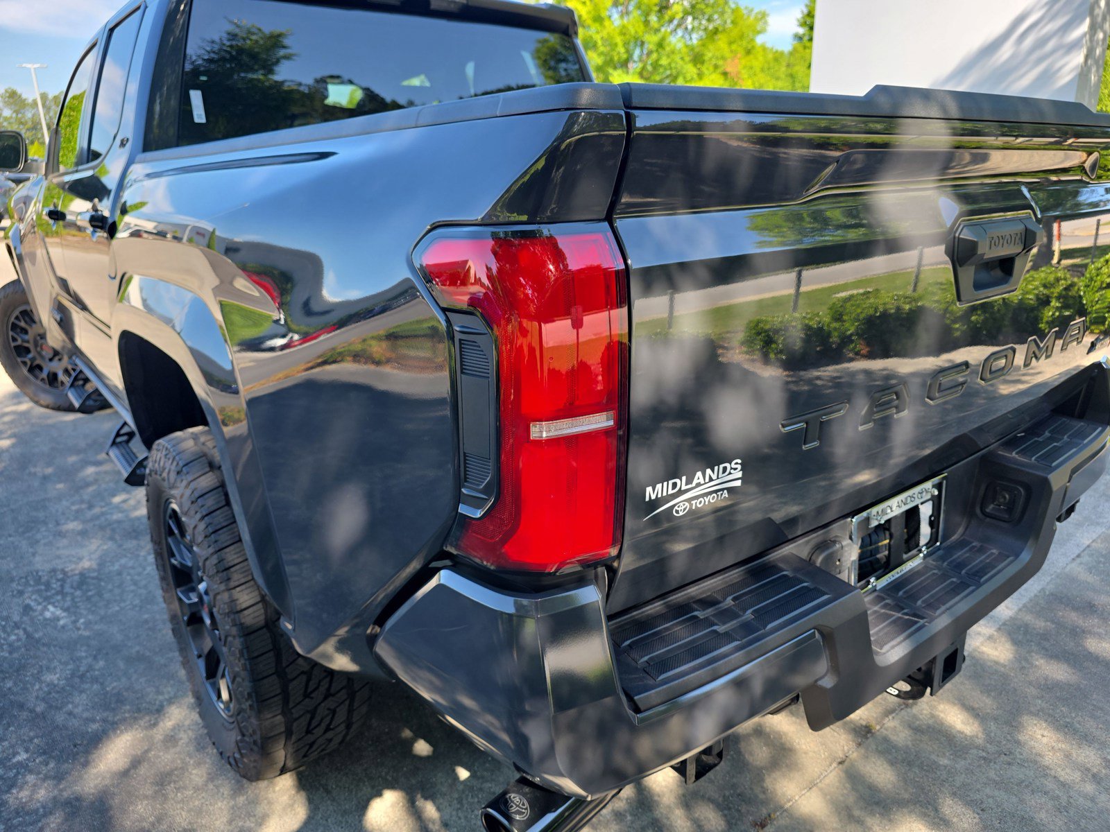 Used 2025 Toyota Tacoma SR5 RWD image 6