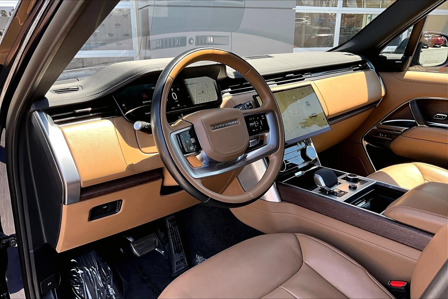 Certified 2023 Land Rover Range Rover SE AWD/4WD image 13
