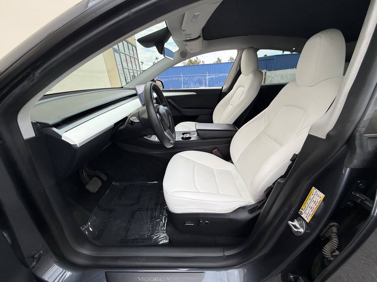 Used 2023 Tesla Model Y Long Range AWD/4WD image 12