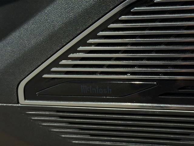 Used 2024 Jeep Wagoneer Launch Edition AWD/4WD image 33