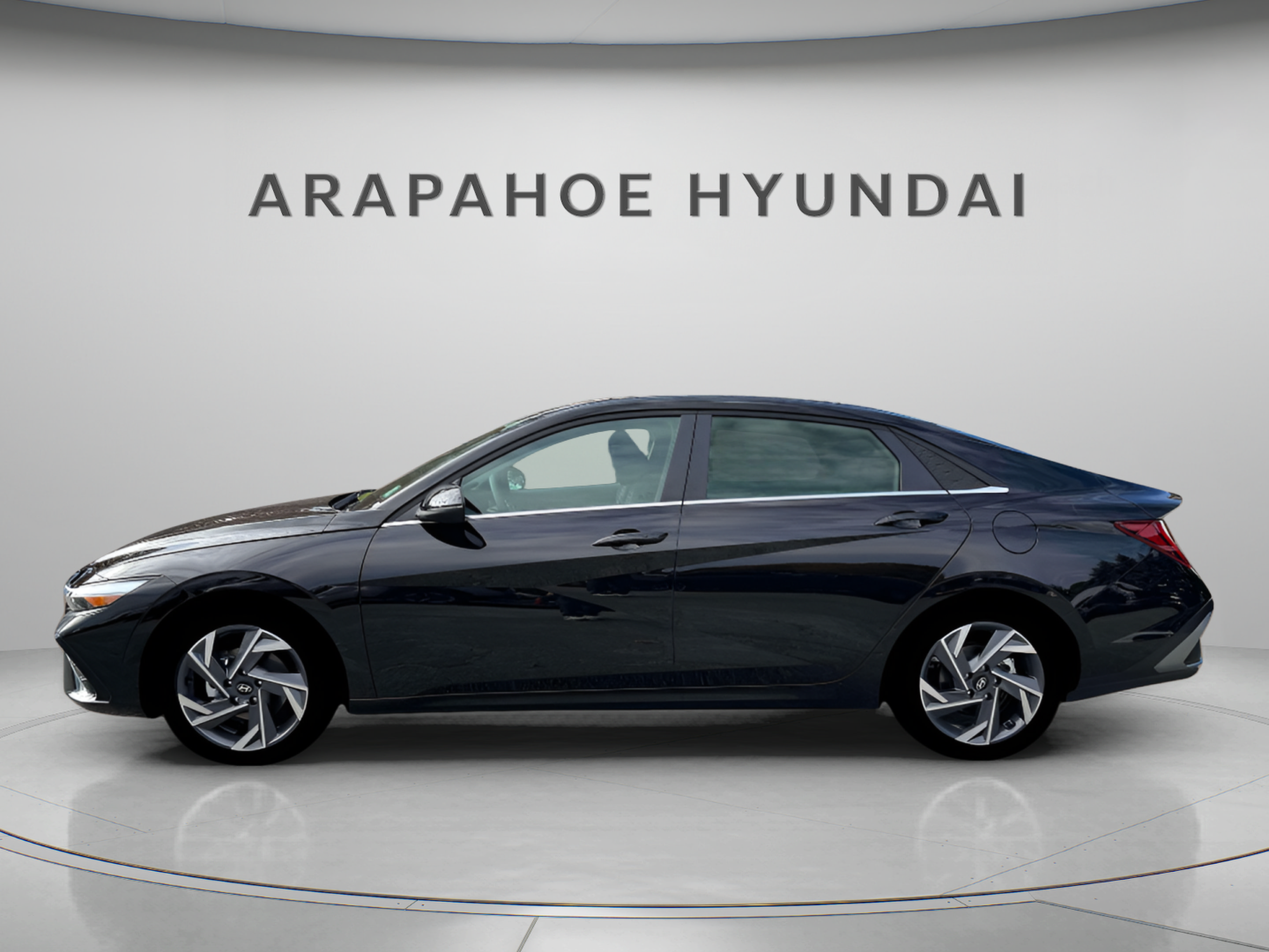 New 2026 Hyundai Elantra Limited FWD image 2