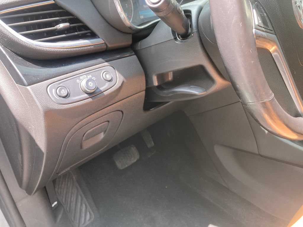 Used 2019 Buick Encore Essence w/ Experience Buick Package AWD/4WD image 17