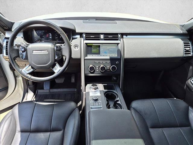 Used 2020 Land Rover Discovery Landmark AWD/4WD image 19